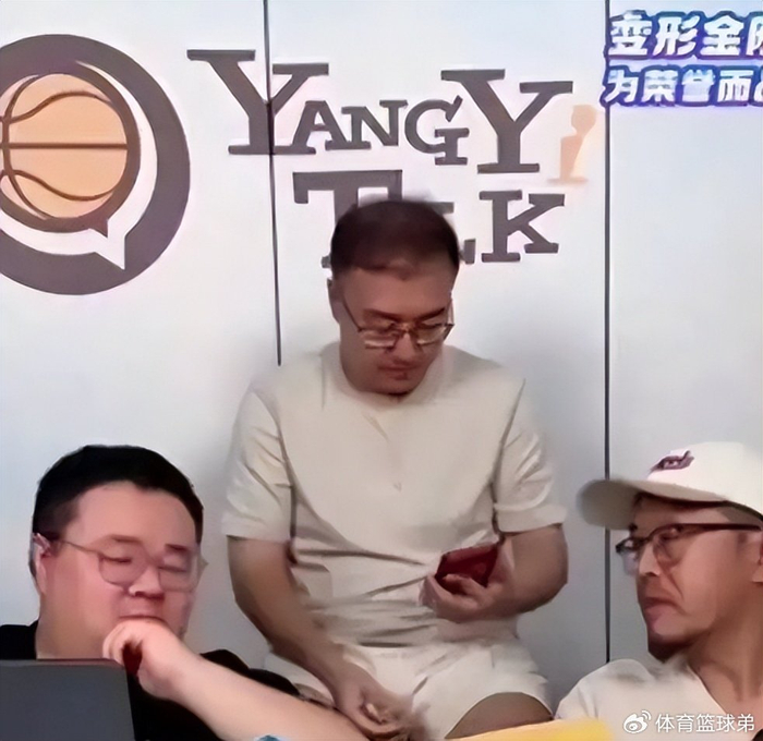 经纪人和杨毅同时爆料！林书豪在CBA遭国内球员恐吓，再突破就被废掉