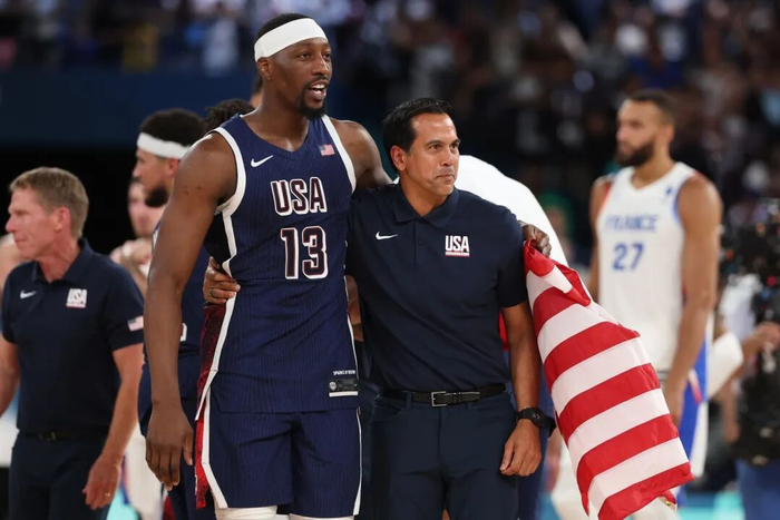 足球在线直播-斯波目前专注热火当下，但奥运主帅角色也始终在场|斯波尔斯特拉|美国队|塔图姆|迈阿密热火队|犹他爵士队_新浪体育_新浪新闻