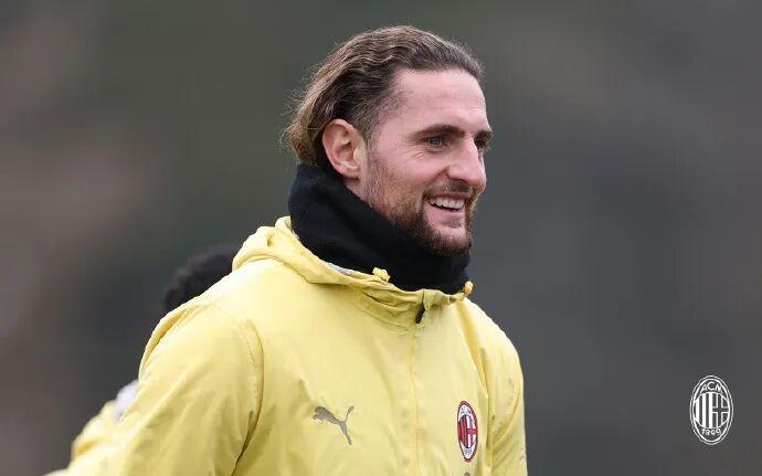 足球在线直播-安布罗西尼丨皮尔洛告诉我他真的很强