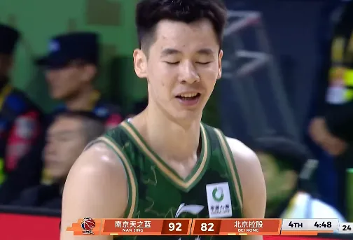 北控末节5分钟8中0一球不进，南京轰出19-2反超北控10分